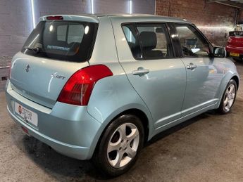 Suzuki Swift 1.5 GLX
