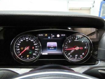 Mercedes-Benz E Class 2.0 E220d AMG Line (Premium) G-Tronic+ Euro 6 (s/s) 2dr