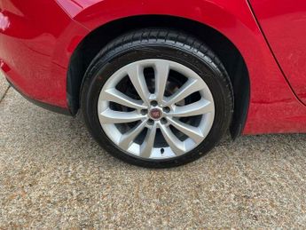 Fiat Tipo 1.4 MPI Lounge Euro 6 5dr