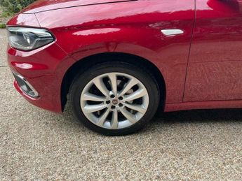 Fiat Tipo 1.4 MPI Lounge Euro 6 5dr