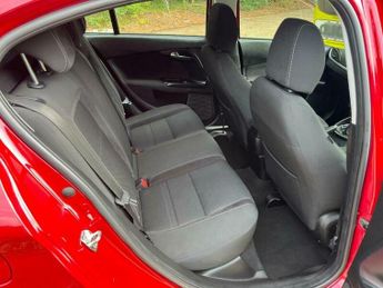 Fiat Tipo 1.4 MPI Lounge Euro 6 5dr