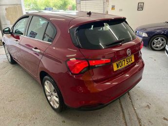 Fiat Tipo 1.4 MPI Lounge Euro 6 5dr