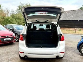 BMW 2 SERIES 2.0 220d Sport Auto xDrive Euro 6 (s/s) 5dr