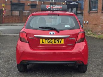 Toyota Yaris 1.5 VVT-h Icon E-CVT Euro 6 5dr