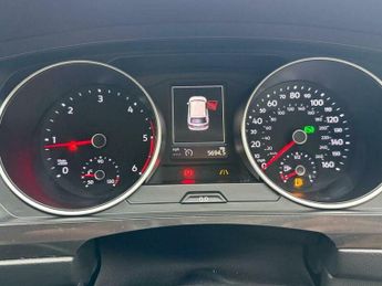 Volkswagen Tiguan 2.0 TDI BlueMotion Tech SE Navigation DSG 4Motion Euro 6 (s/s) 5