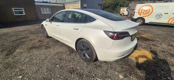 Tesla Model 3 Standard Range Plus Auto RWD 4dr