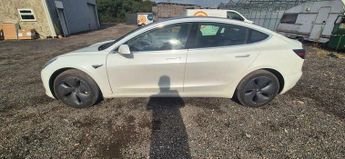 Tesla Model 3 Standard Range Plus Auto RWD 4dr