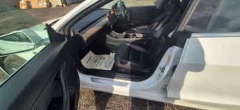 Tesla Model 3 Standard Range Plus Auto RWD 4dr