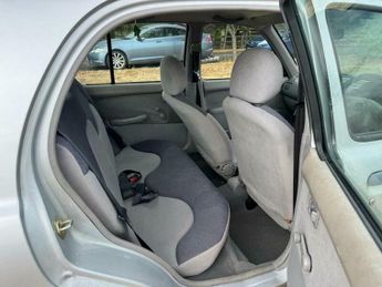 Nissan Micra 1.4 16v S CVT 5dr