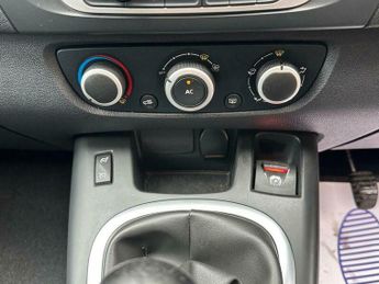 Renault Scenic 1.6 dCi Dynamique TomTom Euro 5 (s/s) 5dr