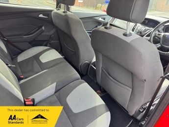 Ford Focus 1.6 Zetec Powershift Euro 5 5dr