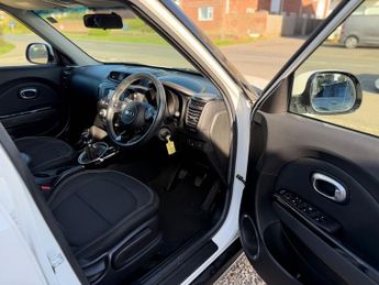 Kia Soul 1.6 CRDi Urban SUV 5dr Diesel Manual Euro 6 (134 bhp)
