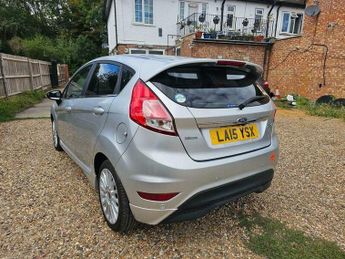 Ford Fiesta 1.0T EcoBoost Titanium Hatchback 5dr Petrol Powershift Euro 5 (1