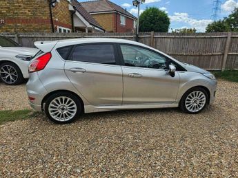 Ford Fiesta 1.0T EcoBoost Titanium Hatchback 5dr Petrol Powershift Euro 5 (1