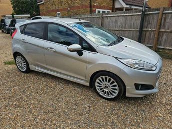 Ford Fiesta 1.0T EcoBoost Titanium Hatchback 5dr Petrol Powershift Euro 5 (1