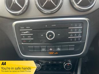 Mercedes GLA Class GLA 200 D SPORT (BIG SPEC!!)
