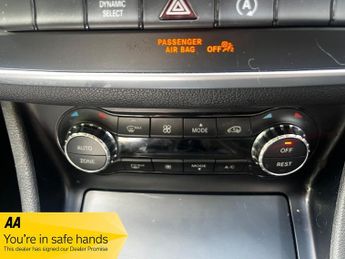 Mercedes GLA Class GLA 200 D SPORT (BIG SPEC!!)