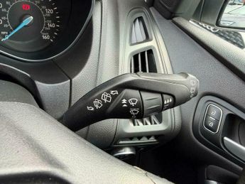 Ford Focus 1.0T EcoBoost Zetec Edition Auto Euro 6 (s/s) 5dr