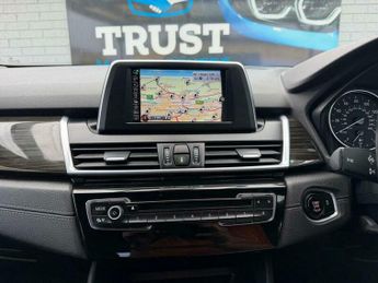 BMW 2 SERIES 1.5 218i Luxury Auto Euro 6 (s/s) 5dr