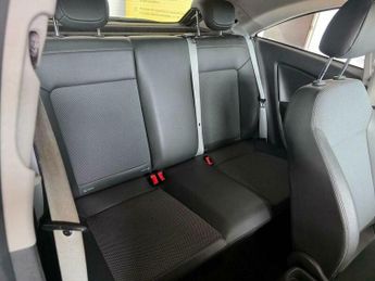 Vauxhall Corsa 1.4i 16v Design 3dr (a/c)