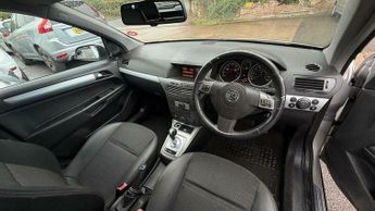 Vauxhall Astra 1.6i 16v Design Easytronic 5dr