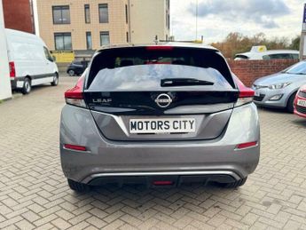 Nissan Leaf 39kWh N-Connecta Auto 5dr