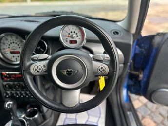 MINI Hatch COOPER
