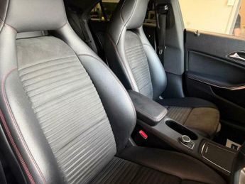 Mercedes-Benz CLA 2.1 CLA220d AMG Sport Coupe 7G-DCT Euro 6 (s/s) 4dr