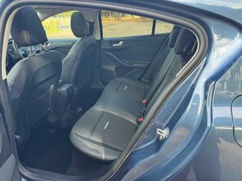 Ford Focus 1.0T EcoBoost Active X Auto Euro 6 (s/s) 5dr
