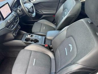 Ford Focus 1.0T EcoBoost Active X Auto Euro 6 (s/s) 5dr