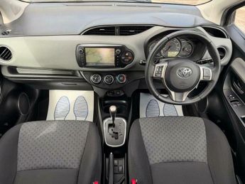 Toyota Yaris 1.33 Dual VVT-i Icon Multidrive S Euro 5 5dr Euro 5