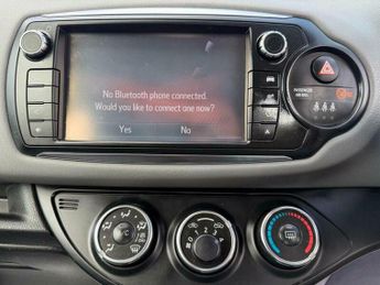 Toyota Yaris 1.33 Dual VVT-i Icon Multidrive S Euro 5 5dr Euro 5