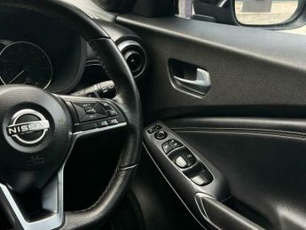 Nissan Juke 1.0 DIG-T N-Connecta SUV 5dr Petrol DCT Auto Euro 6 (s/s) (114 p