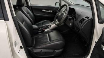 Toyota Auris 1.8 Auris Hybrid T Spirit CVT 5dr