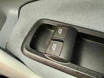 Ford Fiesta TITANIUM FSH+CLEAN MOT+2 KEYS+CRUISE