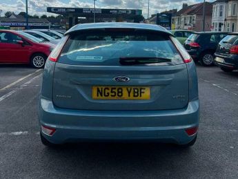 Ford Focus 1.6 Zetec 5dr