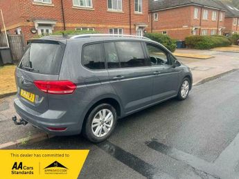 Volkswagen Touran 1.5 TSI EVO SE DSG Euro 6 (s/s) 5dr