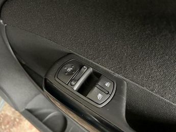 Vauxhall Corsa 1.4 16V SXi Auto Euro 5 5dr (A/C)