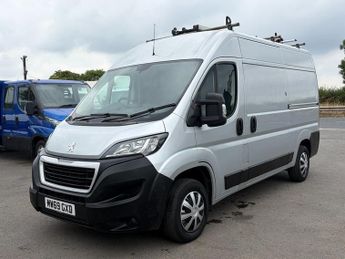 Peugeot Boxer PEUGEOT BOXER MEDIUM WHEELBASE WITH AIRCON AND SATNAV. 8,950 NO 