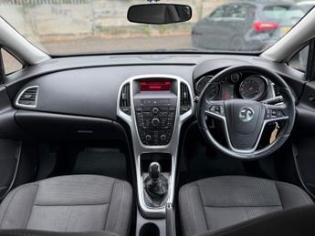 Vauxhall Astra 1.4 16v SRi Hatchback 5dr Petrol Manual Euro 5 (100 ps)