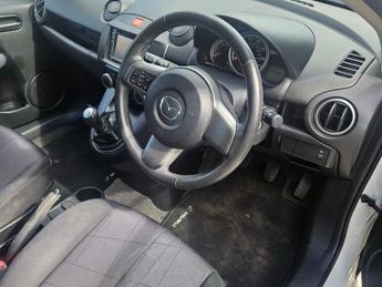 Mazda MAZDA 2 VENTURE EDITION