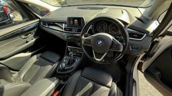 BMW 2 SERIES 2.0 220d Luxury Auto Euro 6 (s/s) 5dr