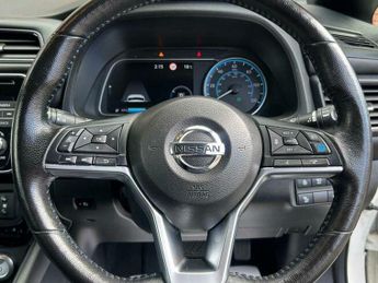 Nissan Leaf 40kWh Tekna Auto 5dr