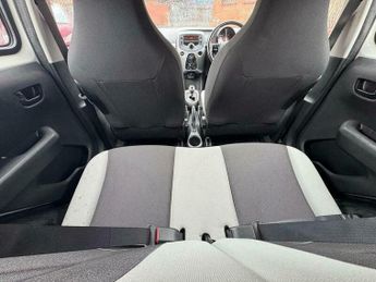 Toyota AYGO 1.0 VVT-i x-play x-shift Euro 5 5dr Euro 5