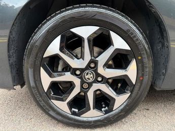 Toyota AYGO VVT-I X-TREND X-SHIFT