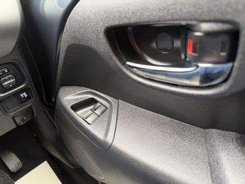 Toyota AYGO VVT-I X-TREND X-SHIFT