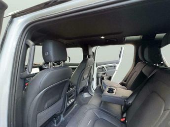 Land Rover Defender 3.0 D300 MHEV X-Dynamic S Auto 4WD Euro 6 (s/s) 5dr
