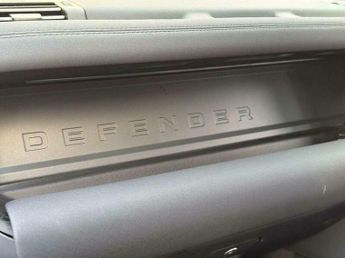 Land Rover Defender 3.0 D300 MHEV X-Dynamic S Auto 4WD Euro 6 (s/s) 5dr