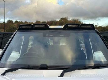 Land Rover Defender 3.0 D300 MHEV X-Dynamic S Auto 4WD Euro 6 (s/s) 5dr