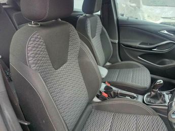 Vauxhall Astra 1.4i SRi Euro 6 5dr
